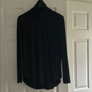 Karen Kane Black Long Sleeve Tunic Top